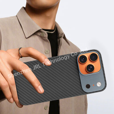 iPhone 17 Pro için Özel Metal Çerçeve Ultra İnce Aramid Karbon Elyaf Mobil Kapak