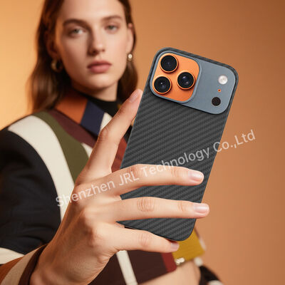 iPhone 17 Pro için Özel Metal Çerçeve Ultra İnce Aramid Karbon Elyaf Mobil Kapak